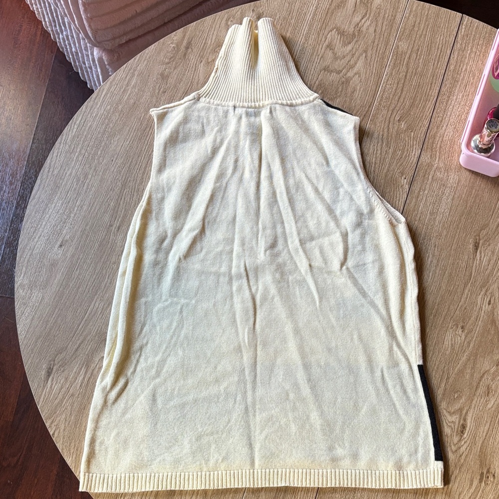 Geometric Pattern Turtleneck Sweater - image 2